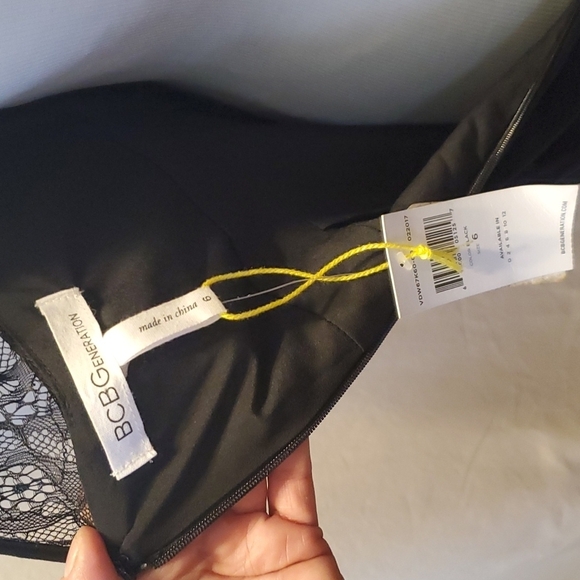 BCBGeneration Black Lace Floor Length Gown SZ 6 - Picture 7 of 11